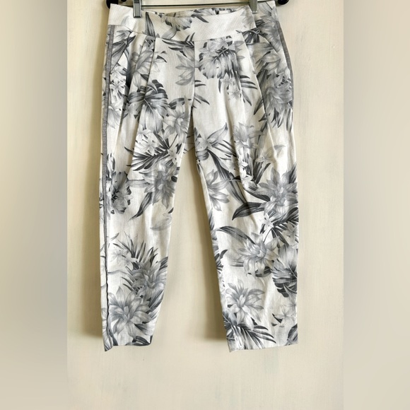 Beautiful pants!! - Picture 1 of 4